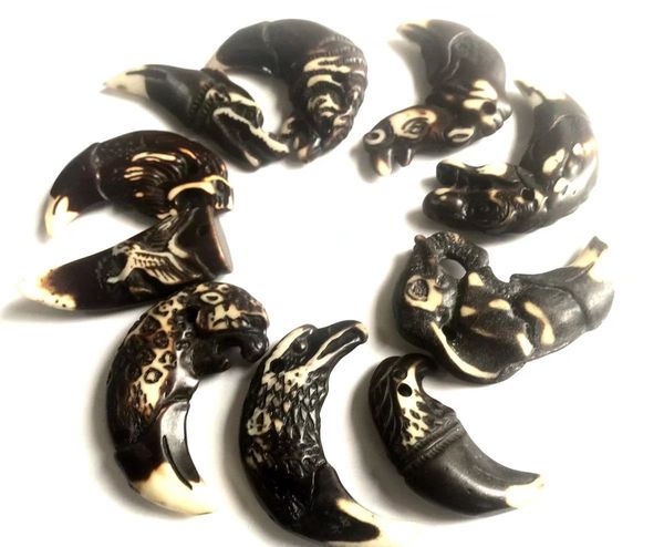 

10 pcs key chains fashion accessories mixed tibet lion hawk totem key chain product car ring, Slivery;golden