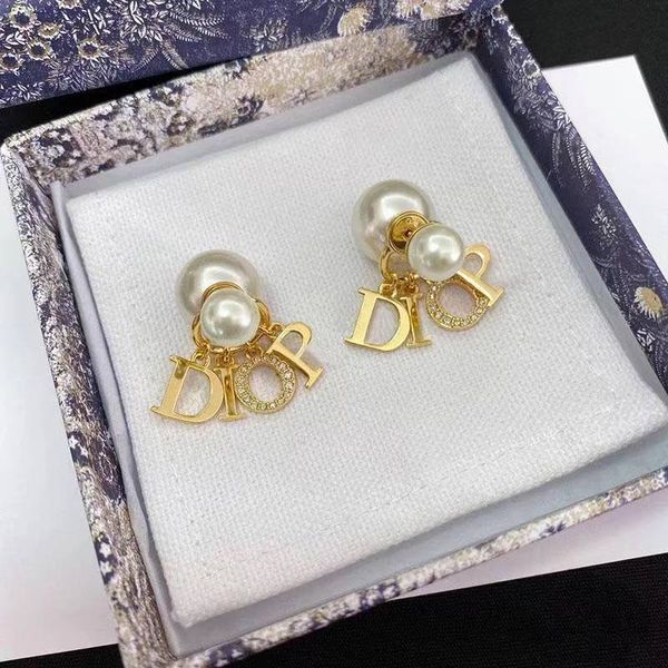 

2021 new designer letter pearl earrings for women 0266, Golden