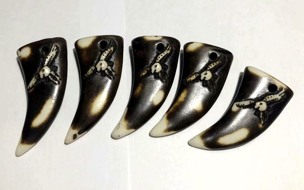 

12 pcs rock necklace handmade carved hawk totem tibetan tribal ornaments, Silver