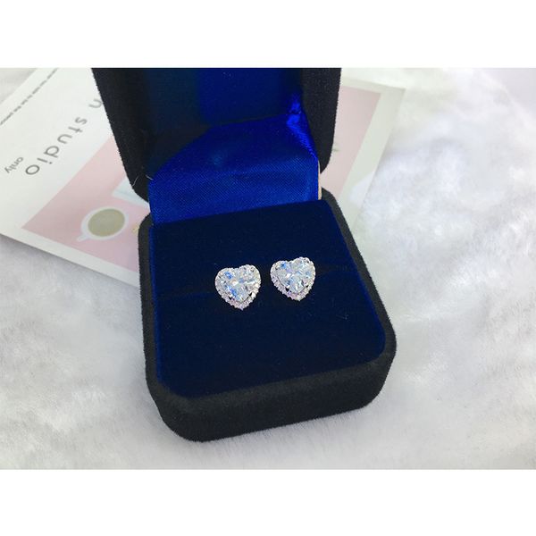 

Mens Womens S925 Sterling Silver Stud Earrings Jewelry New Fashion Simulated Diamond Heart Style Earrings For Womens Gift, Golden;silver