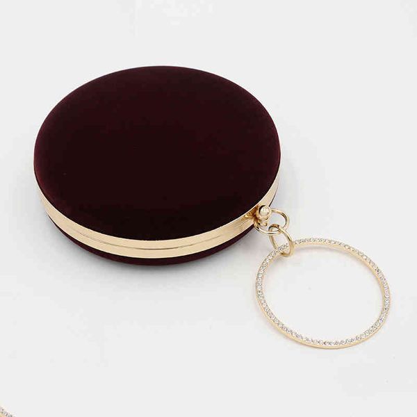 

round dinner bag with diamond and velvet