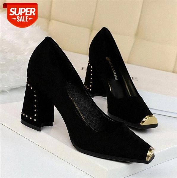 

6862-3 european and american style retro fashion nightclub thick heel high shallow mouth suede metal square head rivet single sho #pf5r