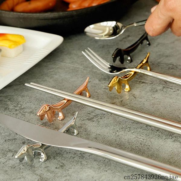 

chopsticks 20pcs metal rest dog tableware holder dining table flatware rack decoration