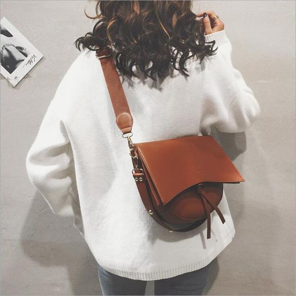 

vintage wide strap saddle crossbody bags for women trendy half moon design large capacity pu leather female shoulder 2021 cross body