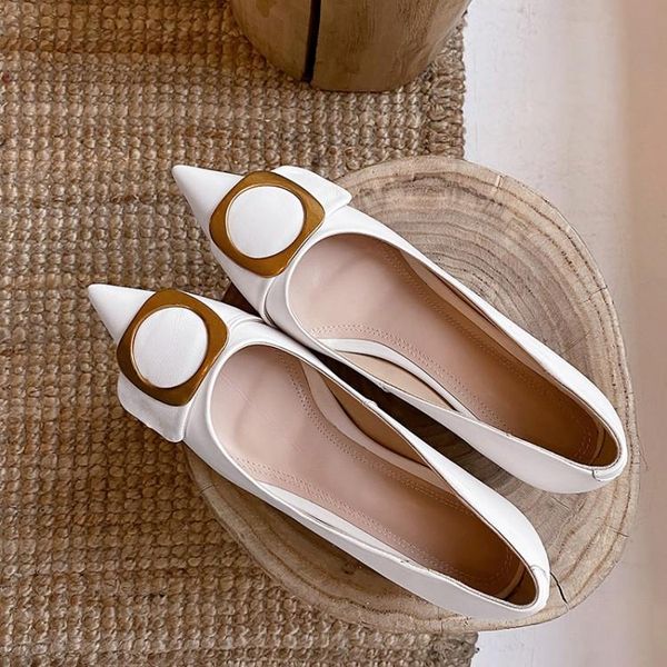 

dress shoes mljuese 2021 women pumps cow leather autumn spring pointed toe white color thin heel metal decoration low heels party, Black
