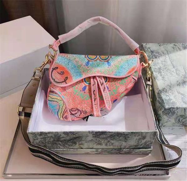 

wholesale luxury designer saddle bag 9 color d1, stylish appearance and classic design add a lot of retro elements. welcome to consult pictu
