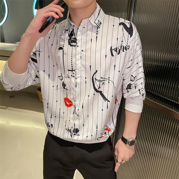 

men's casual shirts 2021 summer 3/4 sleeve men lips stripoed printed shirt trend loose streetwear pullover social party chemise homme, White;black