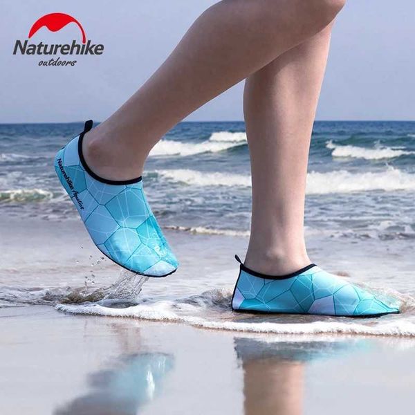 Naturehike ao ar livre unisex ultraleve sapatos de água elástica multi-usam meias de praia de secagem rápida impermeável sapatos descalços impermeáveis ​​Y0714