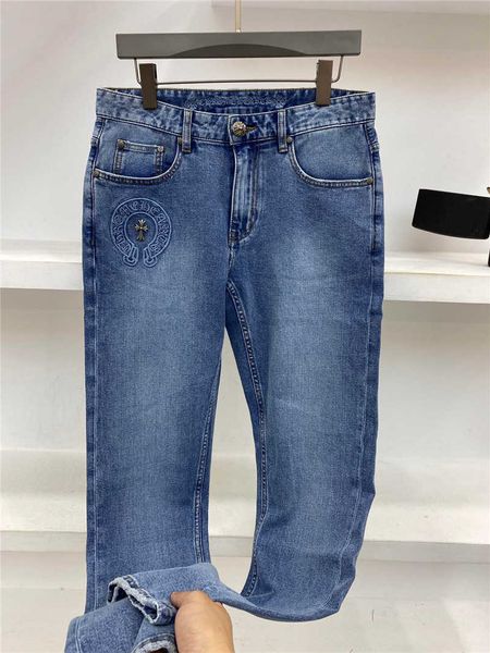 

21 summer tide crosin horseshoe cross print men's high street wash feet casual jeans, Blue