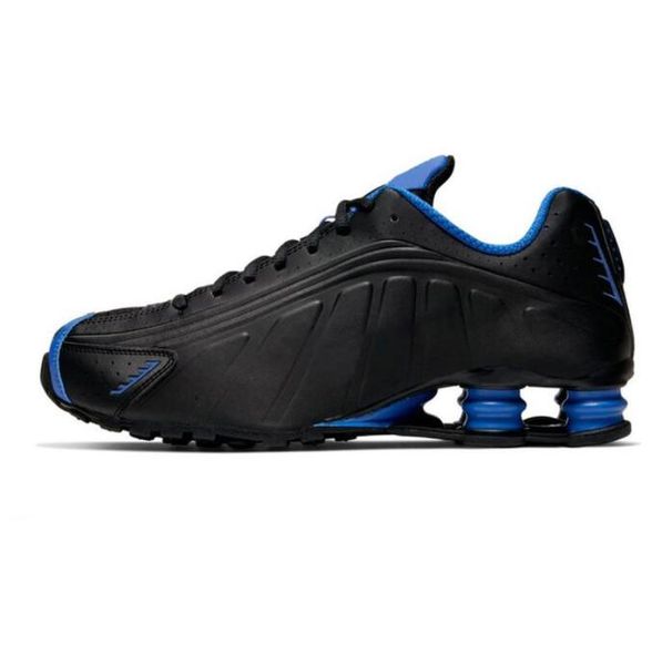 

20color 2022 new game royal r4 mens running shoes fashion trainers comet red triple black metallic silver usa racer blue men sports sneakers