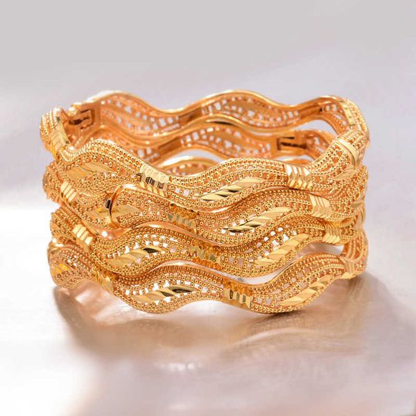 24k 4 teile/los Gold Farbe Bresslate Armreifen für Frauen Gold Armbänder Hochzeit Party Braut Schmuck Joias Ouro Fabrik Preis Vint Q0720