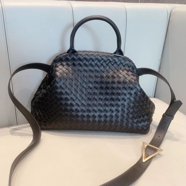 

knitting clip large capacity versatile one shoulder cow leather women's bag