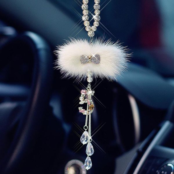 Decorações de interiores Bling Car Decoração Pingente Crystal Rhinestone Bowknot Hanging Auto Vista traseiro Mirror Acessórios de pelúcia para meninas Presentes