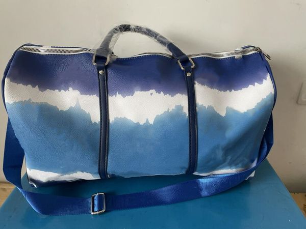 

22v 50cm large capacity travel bag sale quality women men shoulder duffel bags carry on luggage bottom rivets with lock head