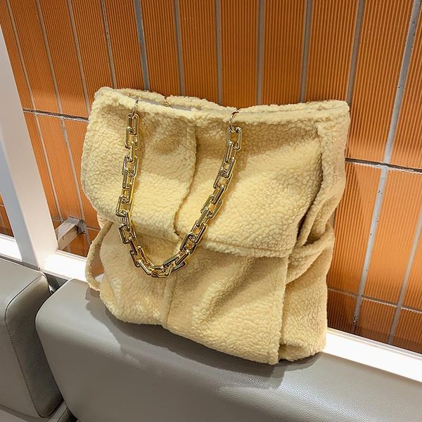

thick chain large tote bag 2021 fashion soft plush women's designer handbag capacity travel shoulder bags cross body