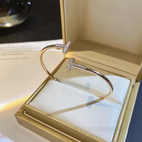 

t tiktok bracelet ring, micro jellies, zircon openings, all match, exquisite shells, bracelet rings, female vibrato, light luxury. xn0n, Black