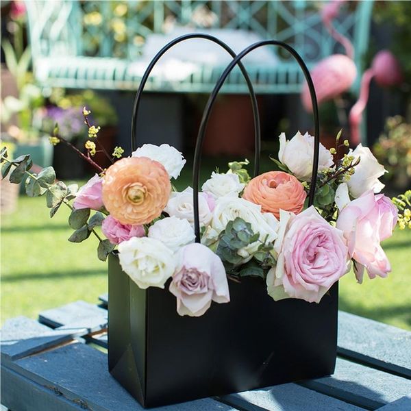

10pcs/set paper portable flower bags waterproof box for shop gift wrap