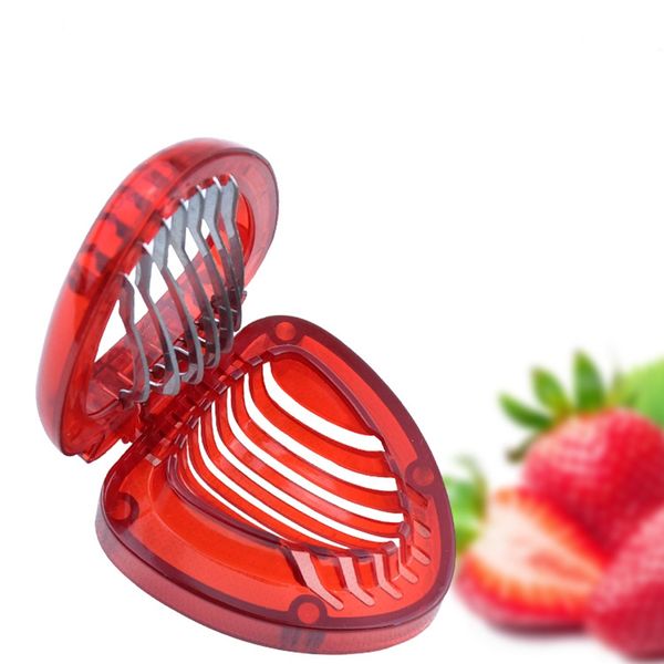 Affettatrice per fragole Strumento per frutta Coltello da intaglio per frutta in plastica Taglierina per coltelli a lama affilata in acciaio inossidabile Gadget da cucina Tagliaverdure