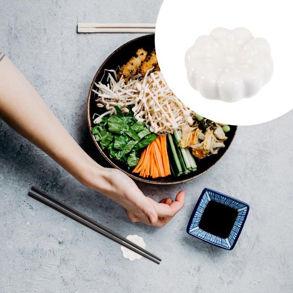 

ceramic tableware chopstick rest rack decor (white) chopsticks