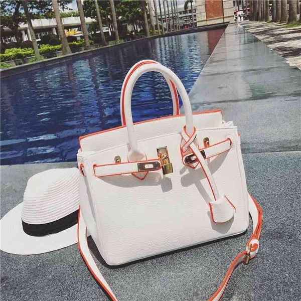 

new simple pure white contrast bag in spring and summer of 2021