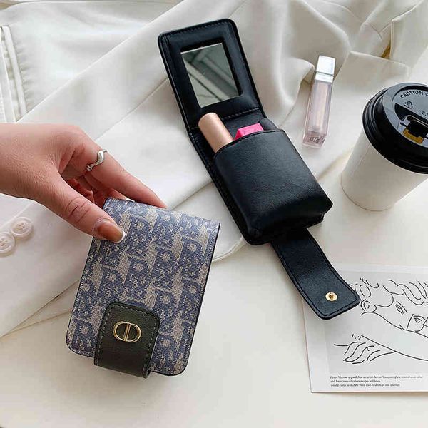 

2022 factory wholesale new autumn and winter poetry with mouth red envelope female d family mini bag small fragrance buckle box lipstick tru, Red;black