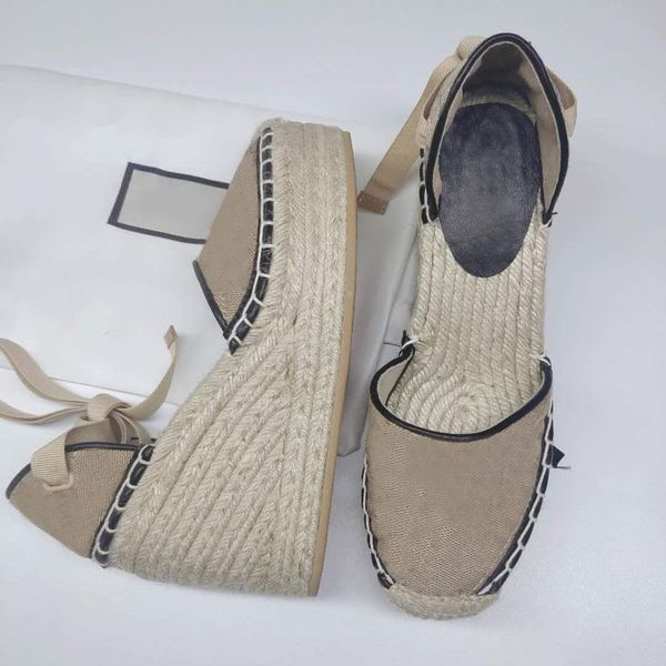 Sandali di design di lusso Scarpe da donna Cinturino per espadrillas Tacchi alti con zeppa tonda Moda Scarpe da sposa da pescatore in vera pelle con scatola XQ-39