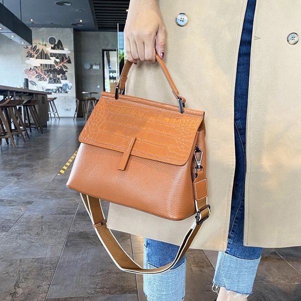 

women's bag leather fashion 2021 new single shoulder crocodile pattern diana layer cowhide messenger hand 9903