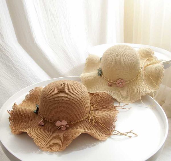 

wide brim hats beach hat female summer korean version edge small fresh flower sun shading straw travel sunscreen cornice, Blue;gray