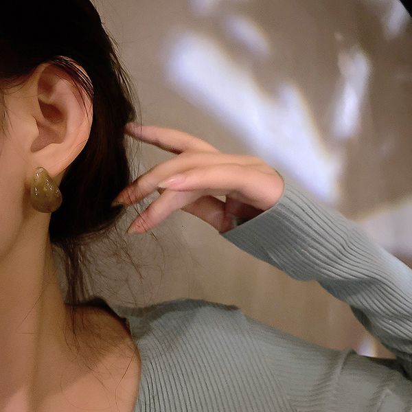

925 silver needle fashion design drop shaped resin earrings simple fashion temperament versatile earrings