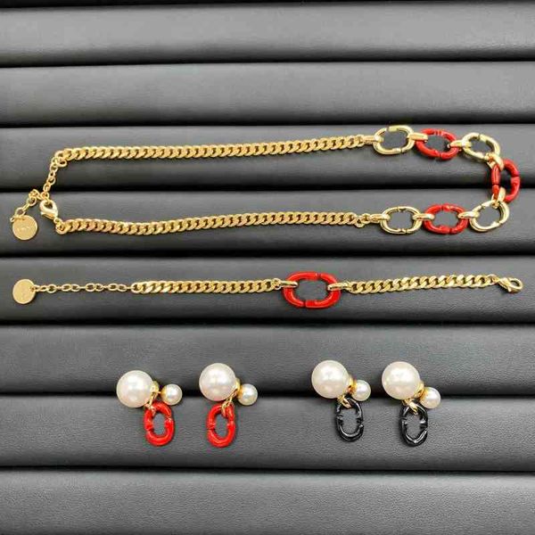 

2022 latest factory wholesale new letter drop glue pearl necklace bracelet earrings feminine fashion jewelry, Silver