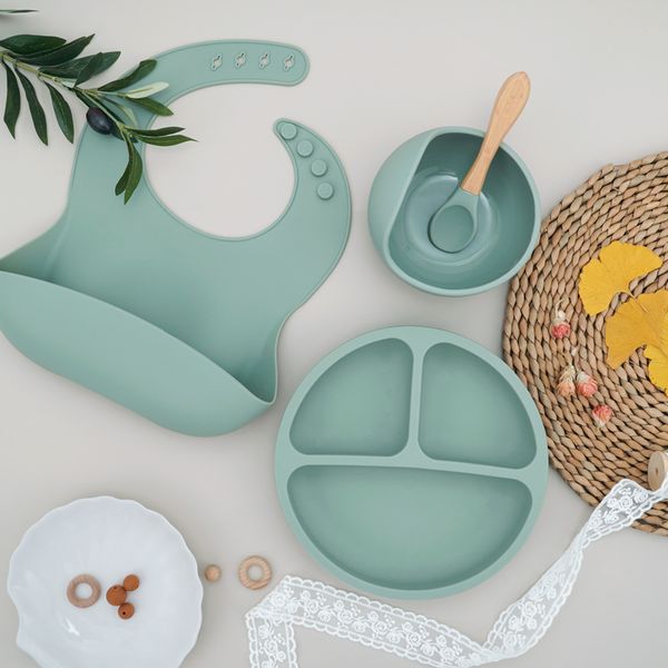 

new born baby products edible anti-overflow nursing preschool investment silicone cup with straw