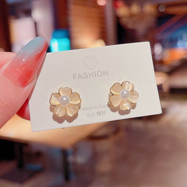 

wholesale price classic design studs titanium steel screw with drill earrings semi-circular opening with drill earrings for women gift 1k17, Golden;silver