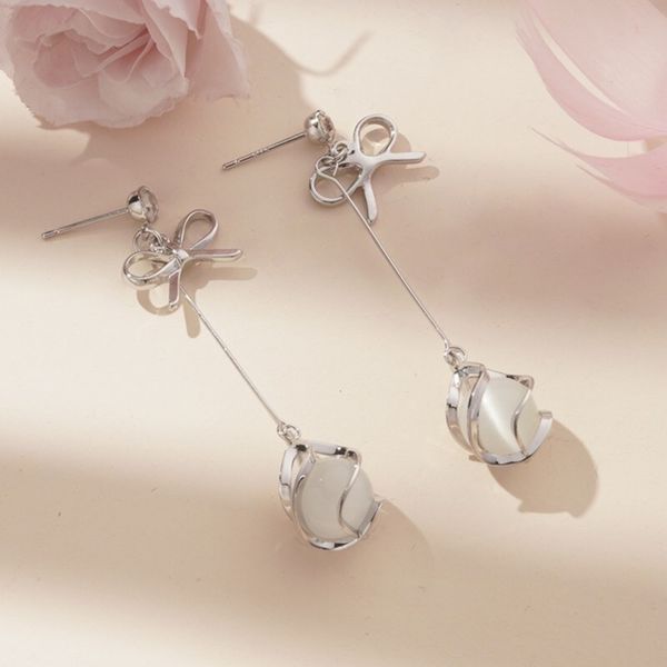 

2021 new s925 temperament show face thin cat's eye stone women's long earrings, Black