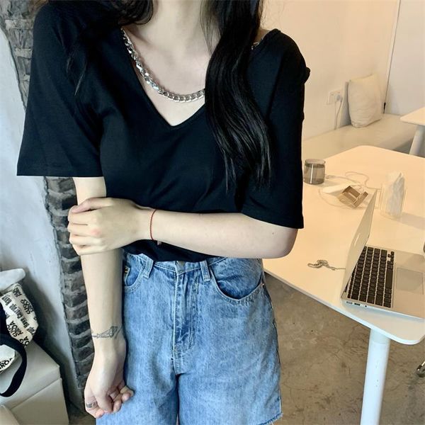 

women's t-shirt white v-neck short sleeve sense of design