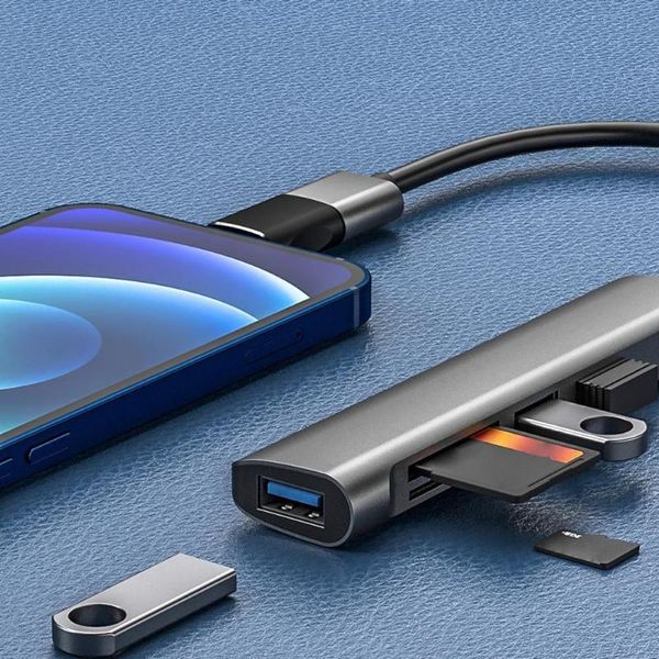 

hubs fast transmission safe type-c usb 3.0 splitter card reader for mobile phone