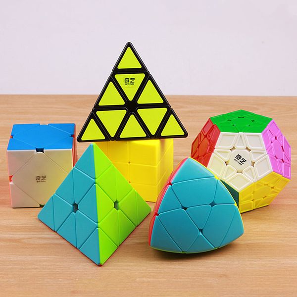 

Qiyi megaminxeds puzzle speed magic cube pyramidcube stickerless professional special shape mirror pyramid cubes wholesale