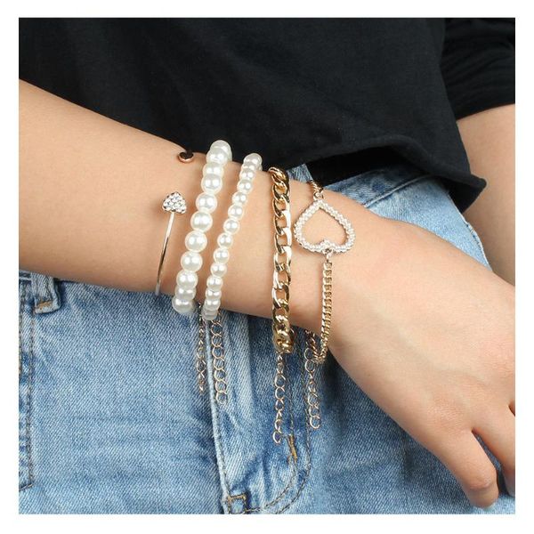 

beaded, strands 2021 imitation pearl gold bracelet women's sweet heart-shaped multi-layer luxury jewelry gift wholesale, Black