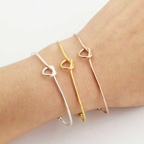 

minimalism heart bracelets for women lucky charm jewelry stainless steel rose gold knot cuff bracelets & bangles friend gifts q0719, Black
