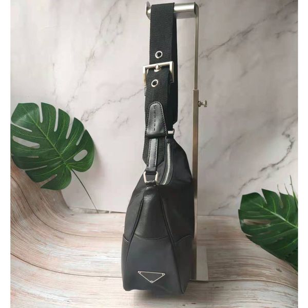 

luxury handbags underarm vintage nylon with cowhide side triangle label hand bill of lading shoulder fashion women's bag