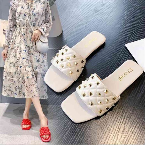 

women slippers summer new style rivet beach ladies slides for outer wear, Black