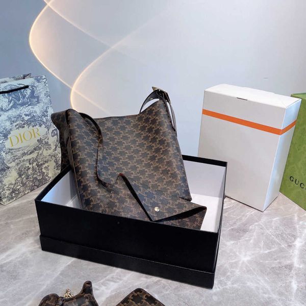 

women luxurys designers bags 2021 designer handbags multi pochette crossbody bag zhouzhoubao123 louisbags_18 hanghhangbag bucket with pendan