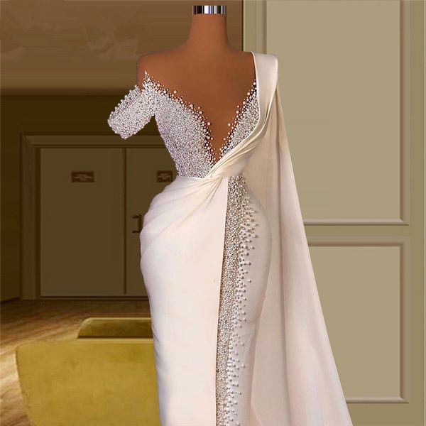 Luxus-Perlen-Meerjungfrau-Hochzeitskleid mit langen Wickelperlen Robe de Mari￩e Maßgeschneidertes gerafftes Satin-Strand-Boho-Brautkleid