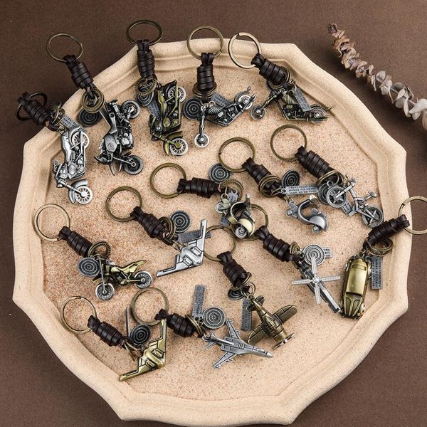 

keychains antique spaceship motorcycle aircraft shape real leather suspension keyrings pendants for car keys bag accessories, Silver