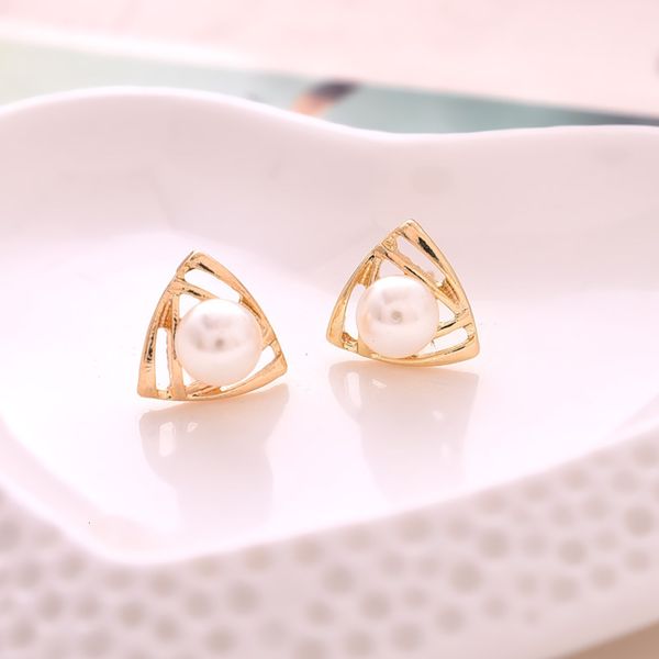 

simple temperament triangle pearl earrings pretty girl trinkets