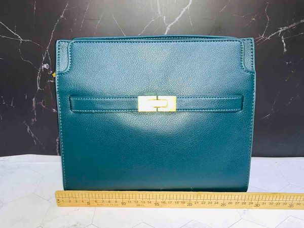 

miscellaneous female ostrich kelly stone vegetable basket postman bag litchi pattern