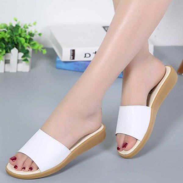 

slippers 2021 outdoor summer women fashion genuine leather shoes flat slides beach flip flop non-slip cute women's, Black