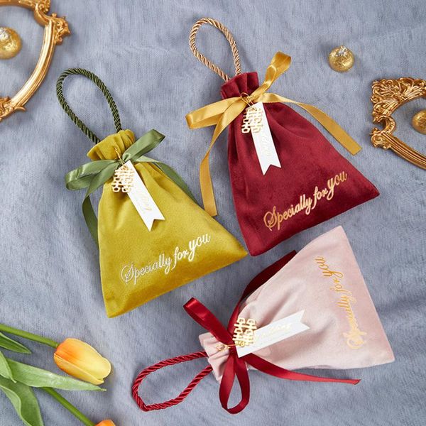 

gift wrap drawstring velvet jewelry packaging bag candy chcolate pouch with handle tag for wedding party decoration package bags