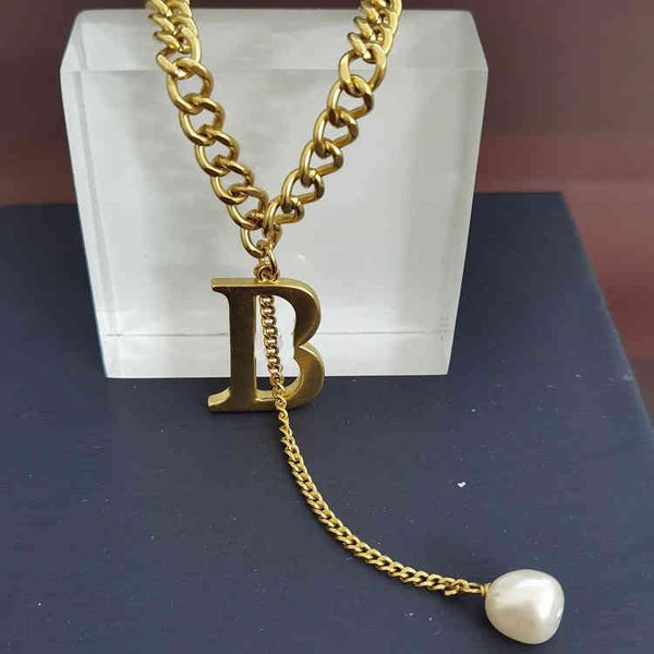 

70% off 2021 new letter metal thick pearl necklace women's sweater neck clavicle chain women, Silver
