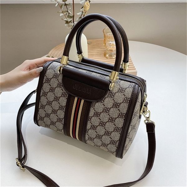 

sale 90% off new bag autumn and winter fashion simple large capacity messenger one shoulder hand pillow