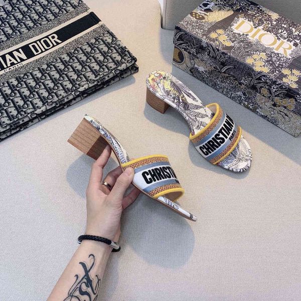 

slippers 2021 summer new leather thick heel d-letter embroidery medium heel thick heel sandals animal print foot slippers[finished on may 5], Black